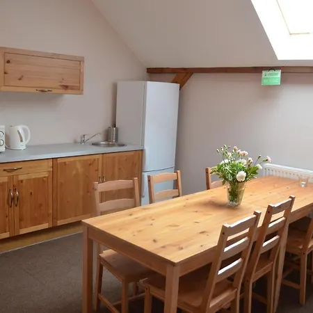 Folwark Na Polwyspie * Uraz (Drawsko)