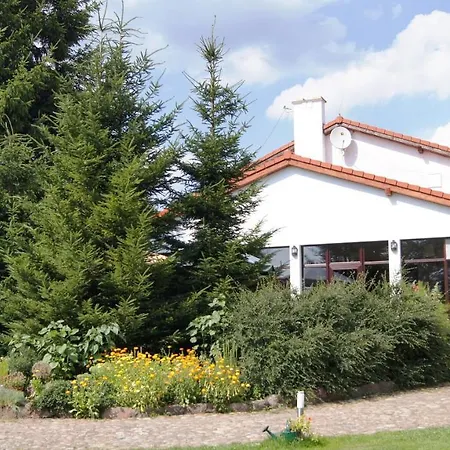 Folwark Na Polwyspie Üdülőközpont Uraz (Drawsko)