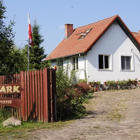 Folwark Na Półwyspie Uraz (Drawsko)