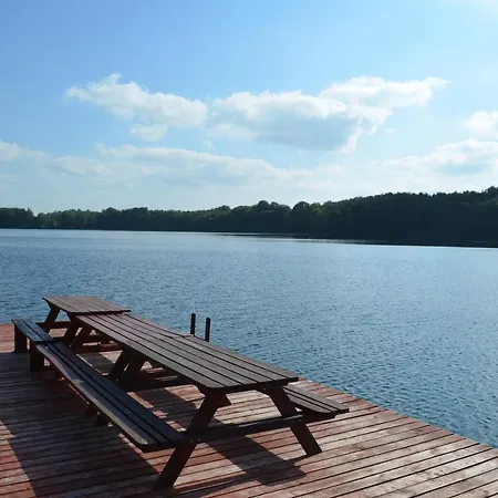 Folwark Na Polwyspie Uraz (Drawsko)