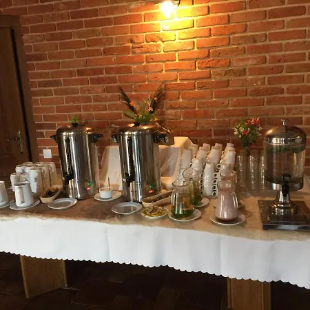 Folwark Na Polwyspie Üdülőközpont Uraz (Drawsko)