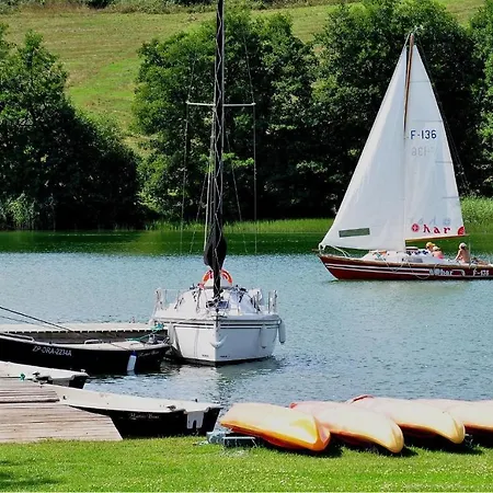 Resort Folwark Na Półwyspie Uraz (Drawsko)