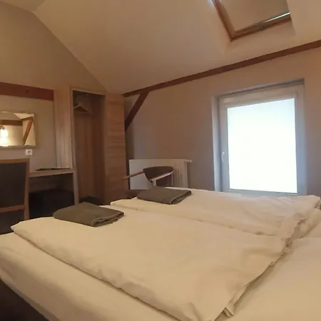 Resort Folwark Na Polwyspie Uraz (Drawsko)