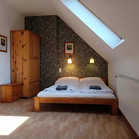 Resort Folwark Na Półwyspie Uraz (Drawsko)