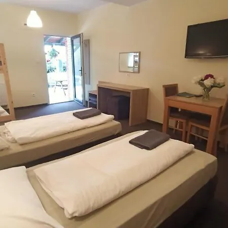 Folwark Na Półwyspie Resort *