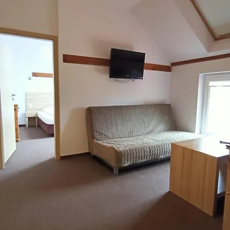 Folwark Na Półwyspie Resort *