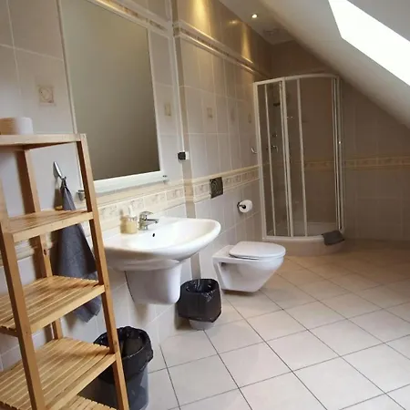 Resort Folwark Na Półwyspie Uraz (Drawsko)