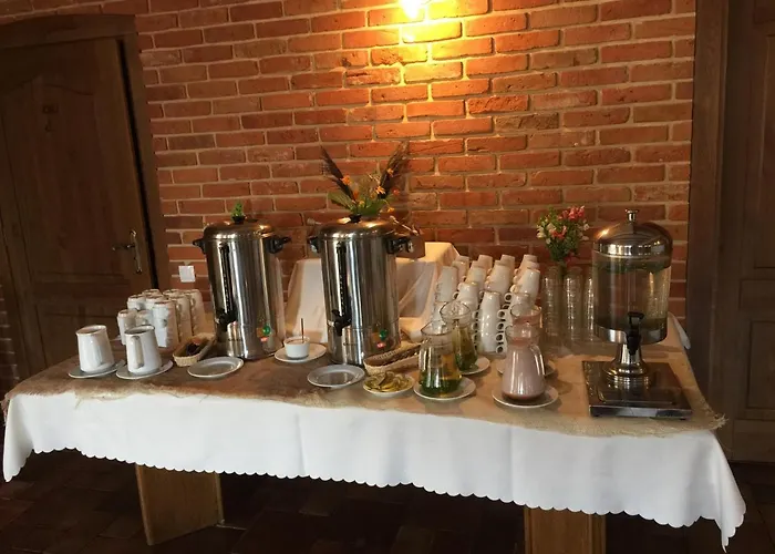 Folwark Na Półwyspie Resort Uraz (Drawsko)