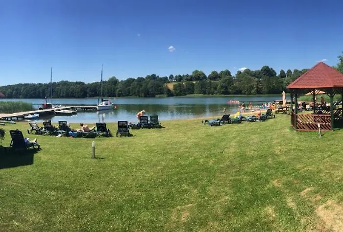 Folwark Na Półwyspie Uraz (Drawsko)