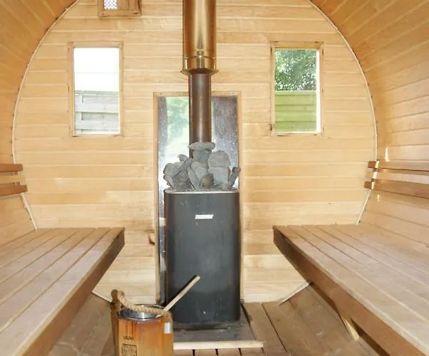 Resort Folwark Na Półwyspie *