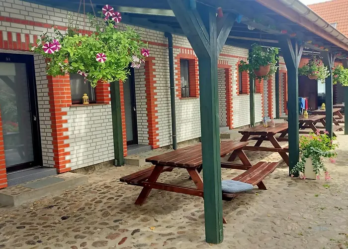 Folwark Na Półwyspie Resort Uraz (Drawsko)