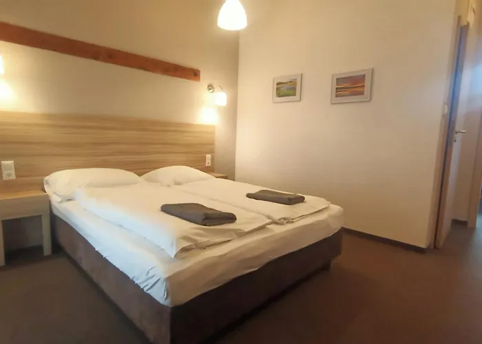 Folwark Na Półwyspie Resort *