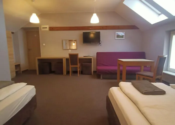 Folwark Na Półwyspie Resort Uraz (Drawsko)