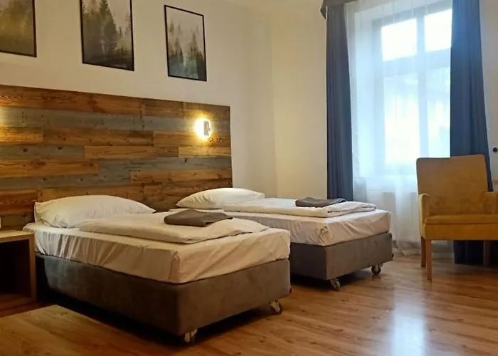 Folwark Na Półwyspie * Uraz (Drawsko)